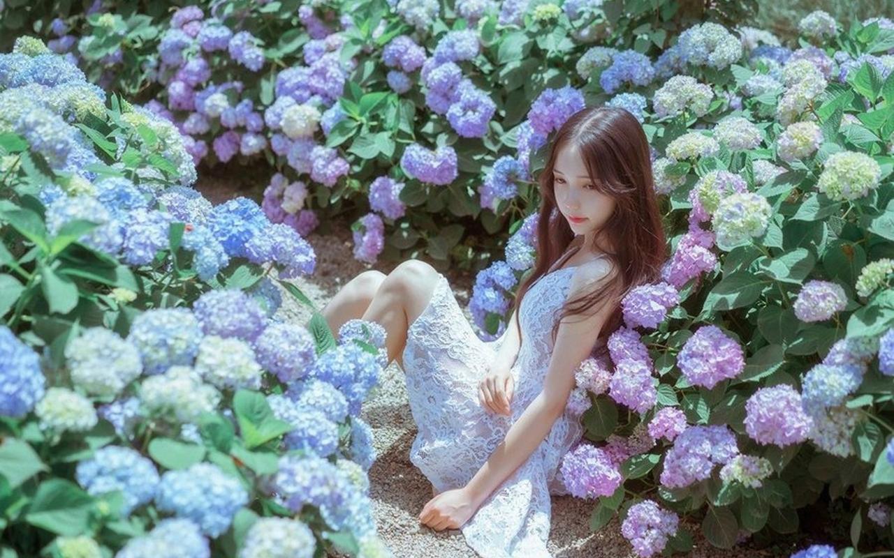 内蒙古二连浩特铁路口岸今年通行中欧班列突破2000列